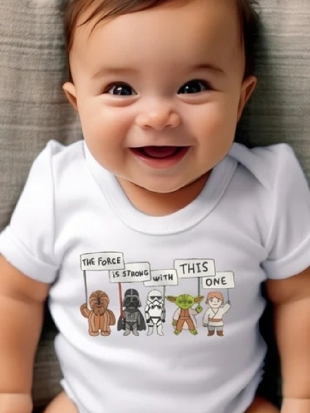 Baby  Graphic Onesie with Star Wars Characters - The Force is STRONG - White